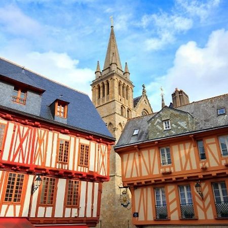 Studio Tout Confort Avec Vue Cathedrale A St Patern Vannes-Centre Daire Dış mekan fotoğraf