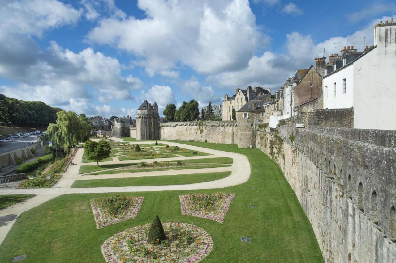 Studio Tout Confort Avec Vue Cathedrale A St Patern Vannes-Centre Daire Dış mekan fotoğraf