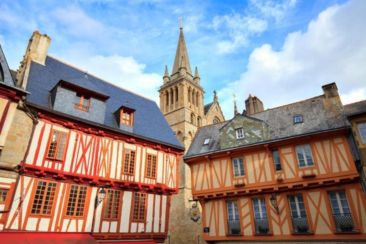 Studio Tout Confort Avec Vue Cathedrale A St Patern Vannes-Centre Daire Dış mekan fotoğraf